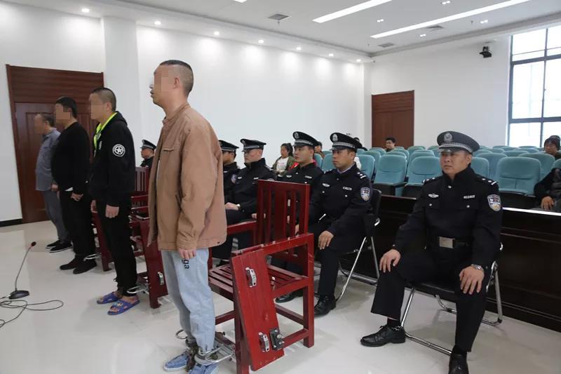 咬伤法官，南京一艾滋病病毒携带者被判刑一年！