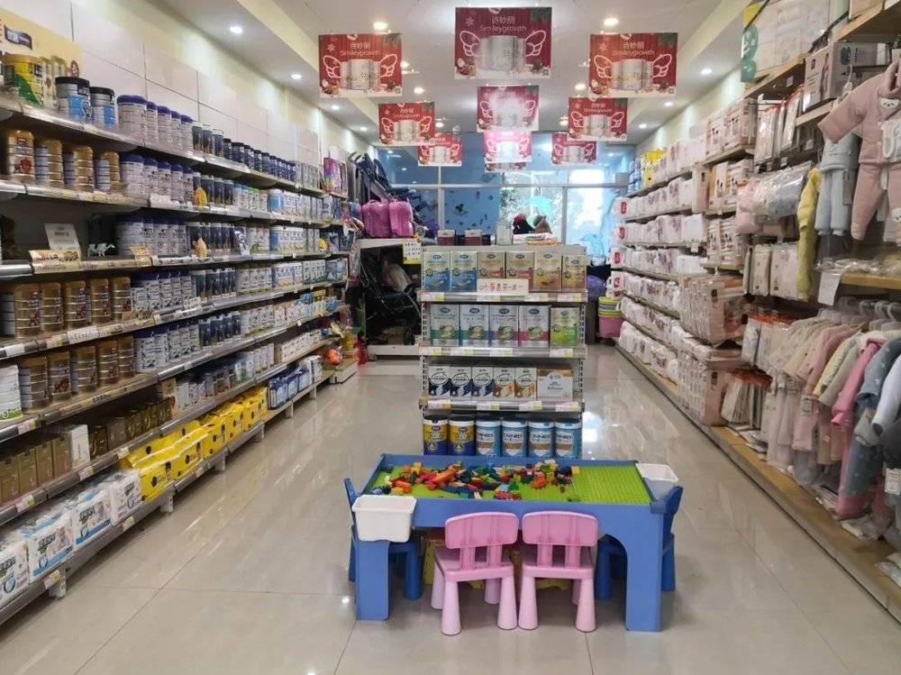 两位女性HIV感染者的“艾路”与爱路