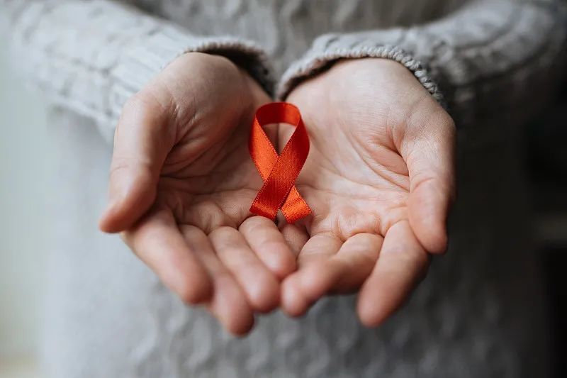 事实:艾滋病简史/与人类暗战半个世纪，至今仍在负隅顽抗